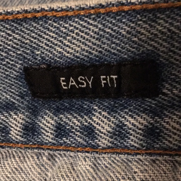 Calvin Klein Jeans (40 w X 43 l ) - Picture 5 of 8